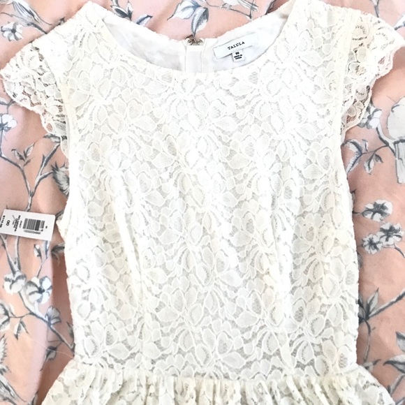 BNWT ARITZIA TALULA BELGRAVIA WHITE LACE DRESS 00 - Picture 2 of 5